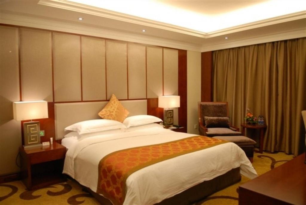 Huatian Hotel