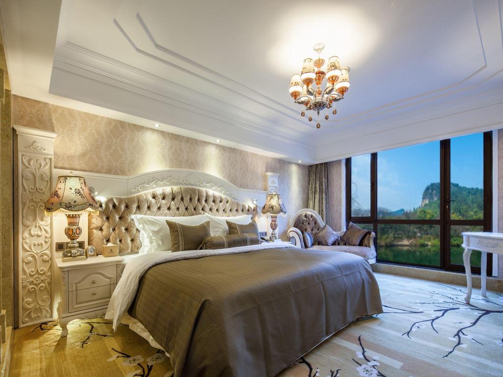 Grand Bravo Hotel