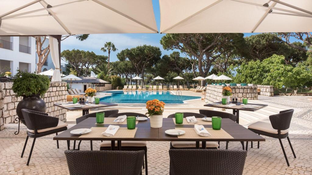 Imagem da galeria de Pine Cliffs Gardens
