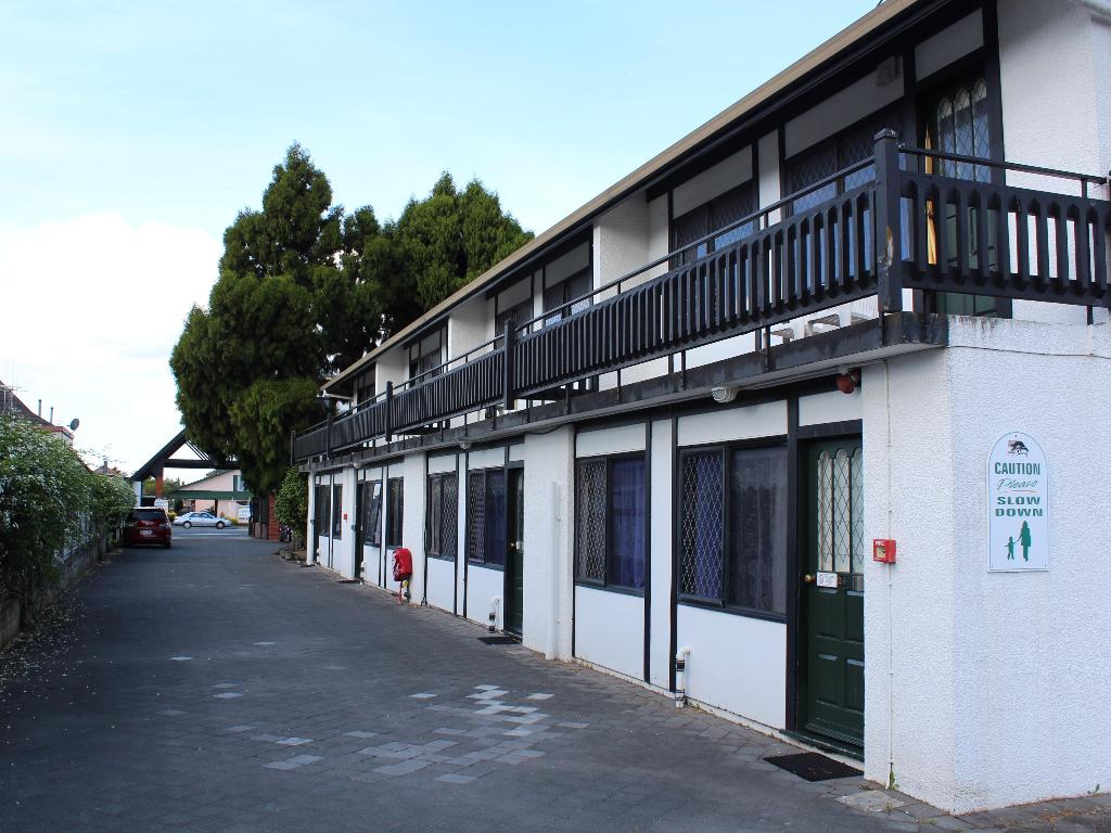 Grosvenor Motor Inn