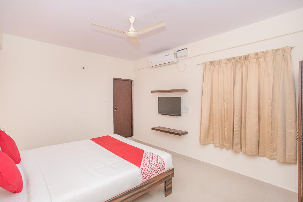 10475 PMR Hotel