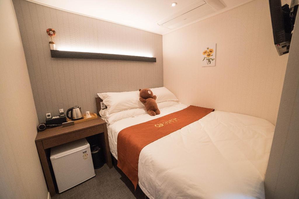 Calistar Hotel