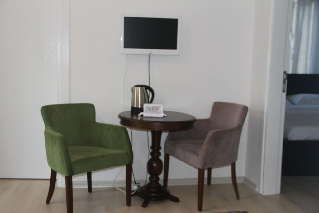 Old Mile Suites