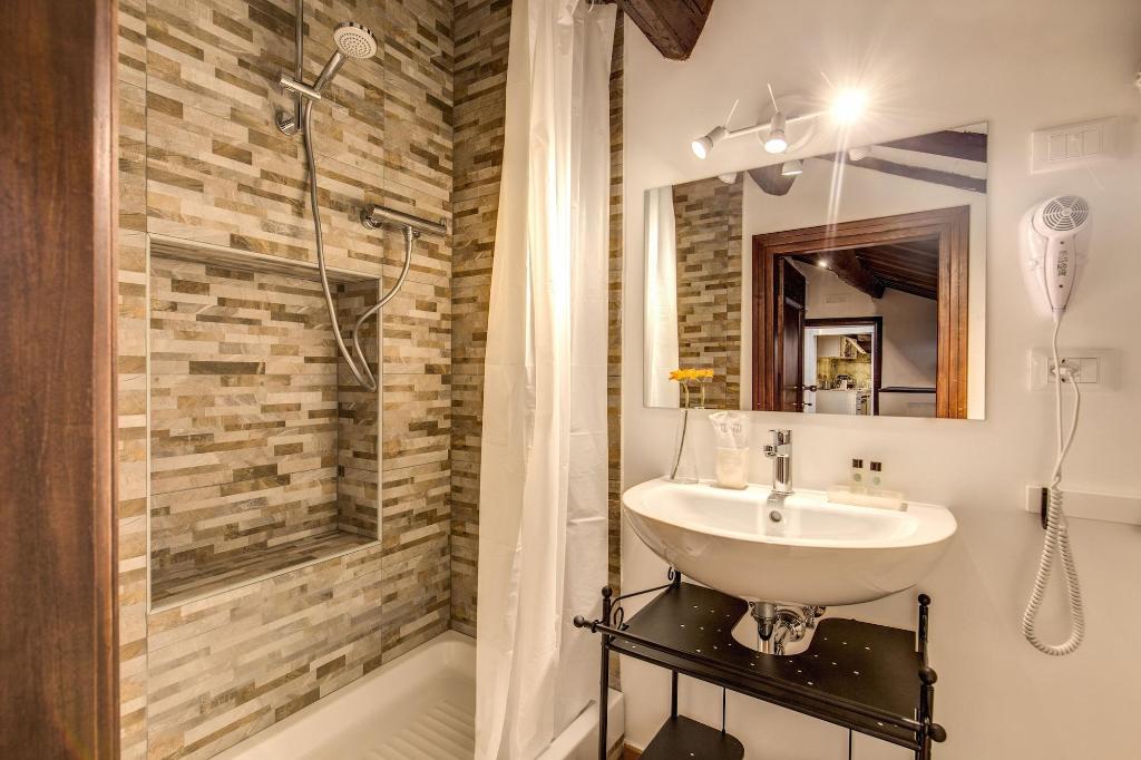Piccolo Trevi Suites