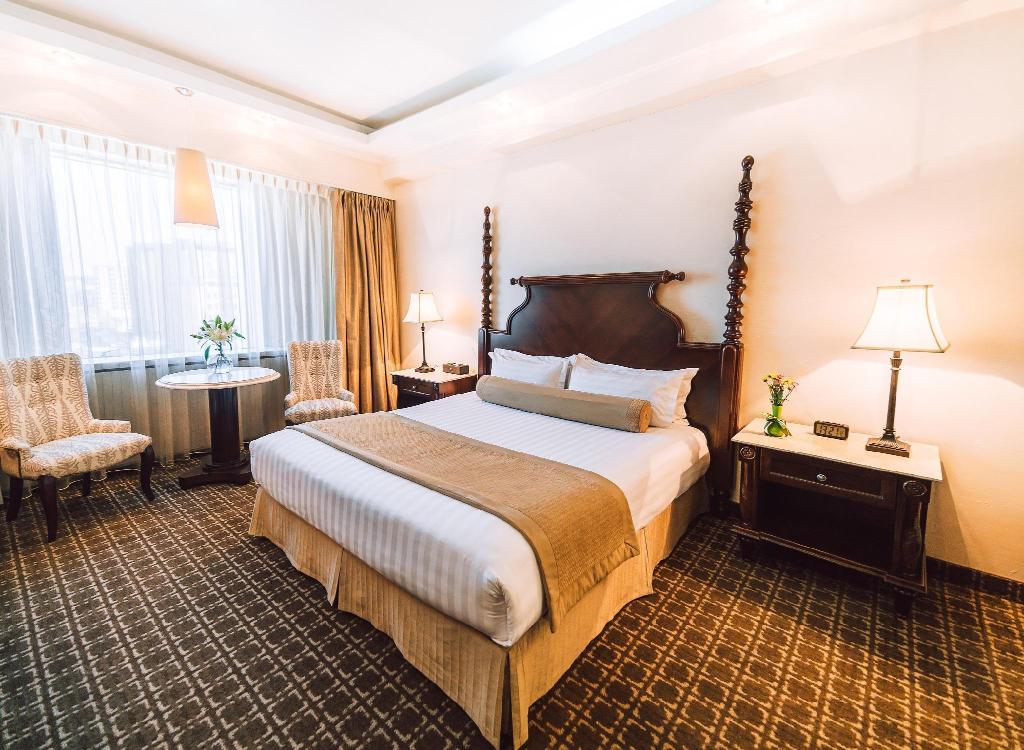 Chinggis Khaan Hotel