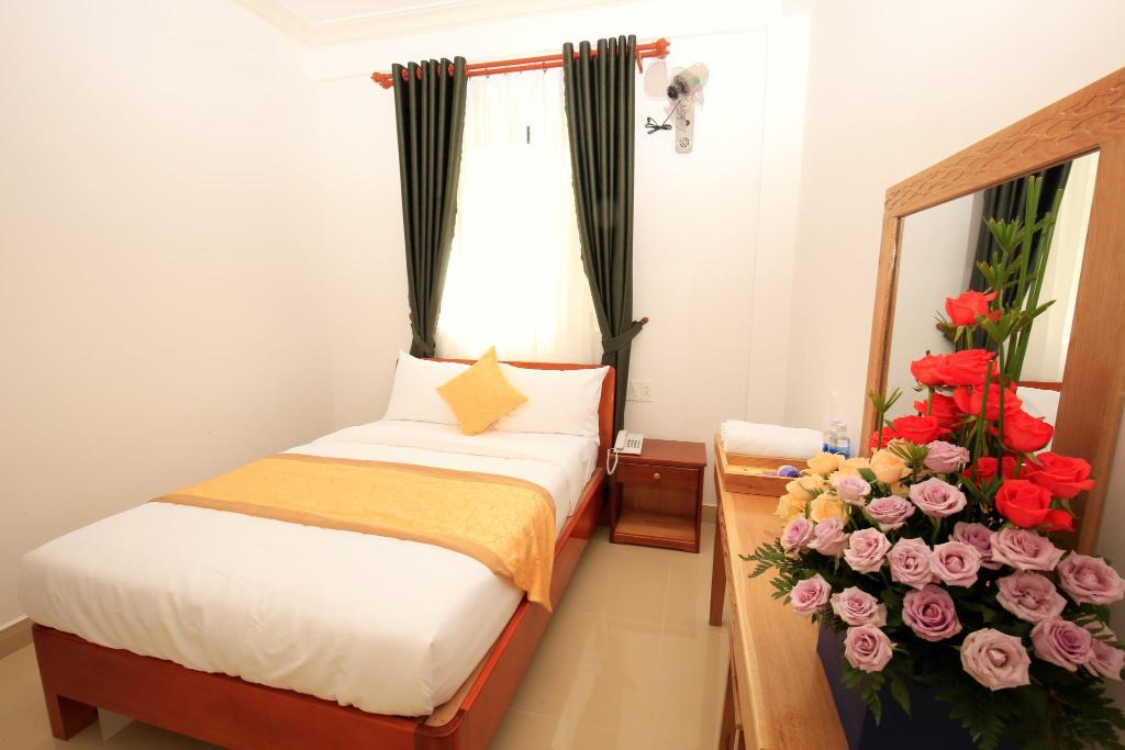 Phu Tho Hotel