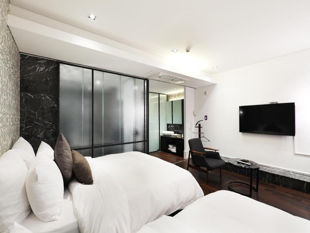 Amare Hotel