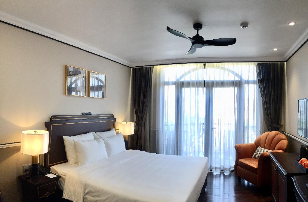 Hotel du Monde