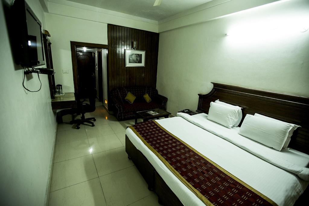 Deep Avadh, Lucknow