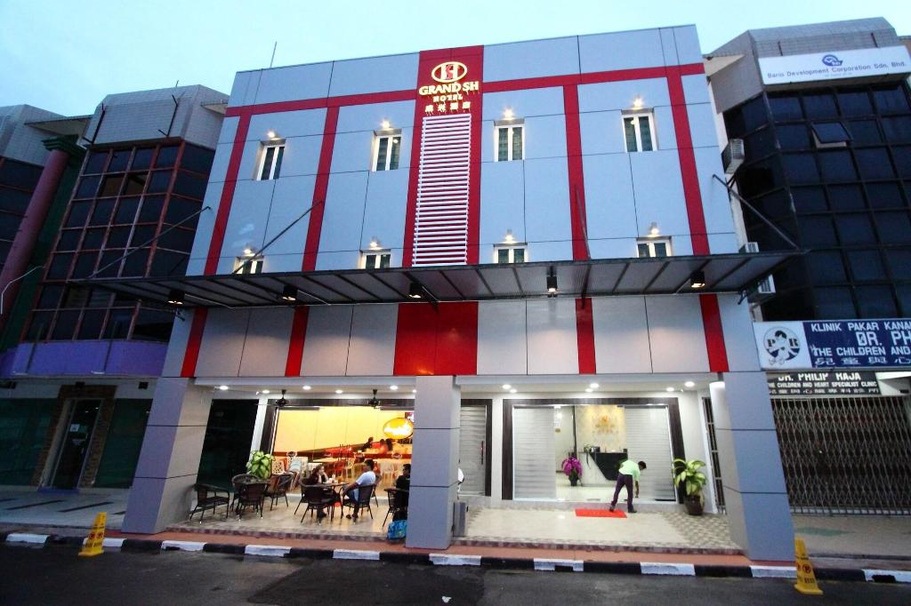 Grand Sh Hotel