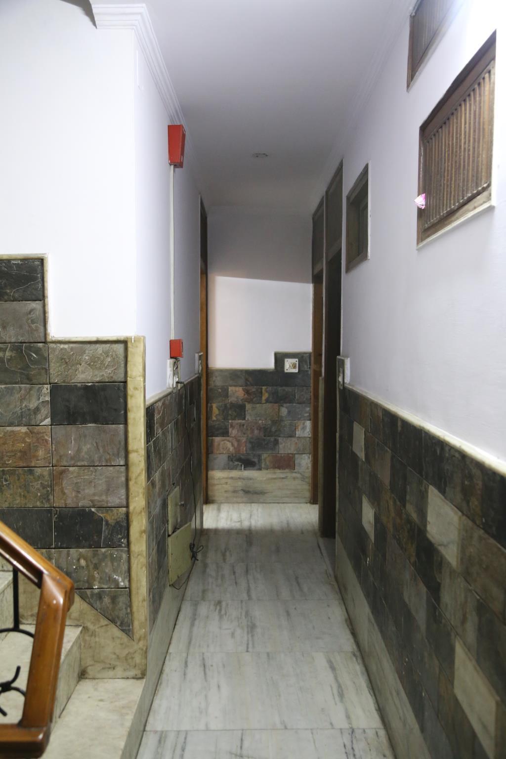 Yes Please Guest House, Delhi