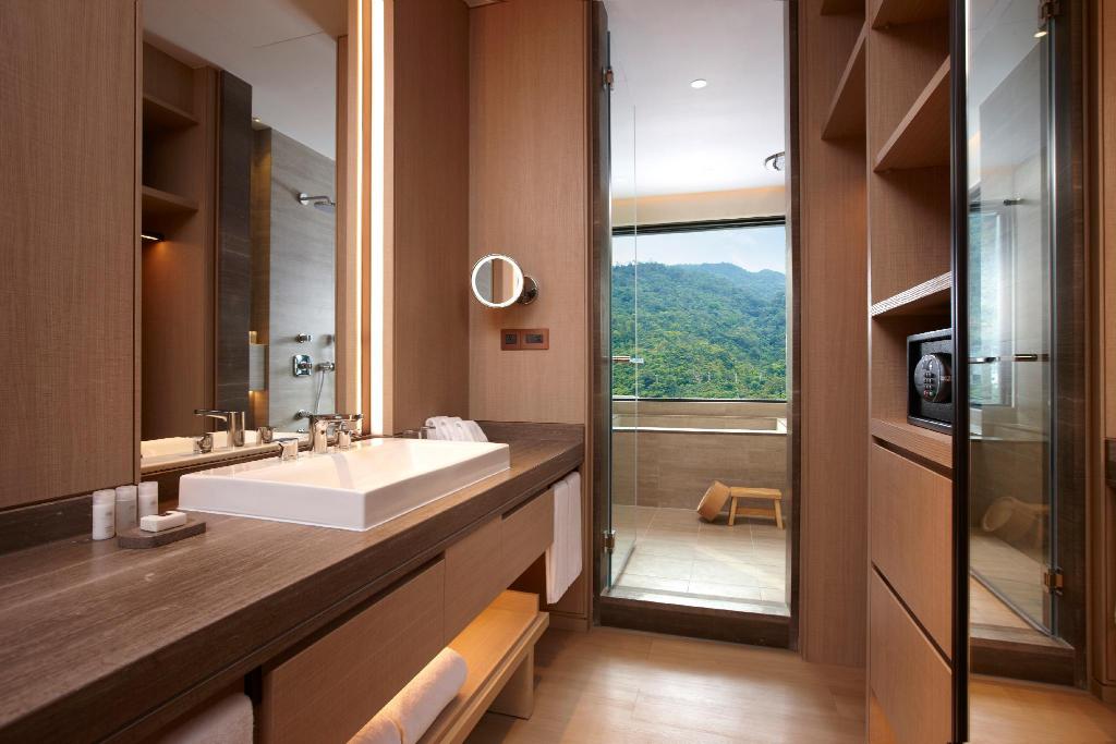 Mu Jiao Xi Hotel