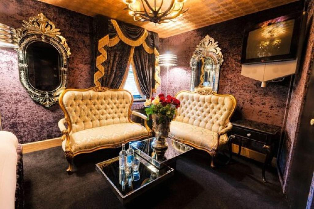 Crazy Bear Hotel Stadhampton