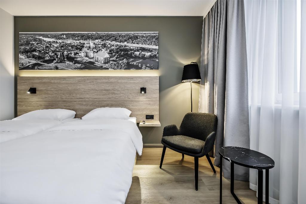 hotel-thumb