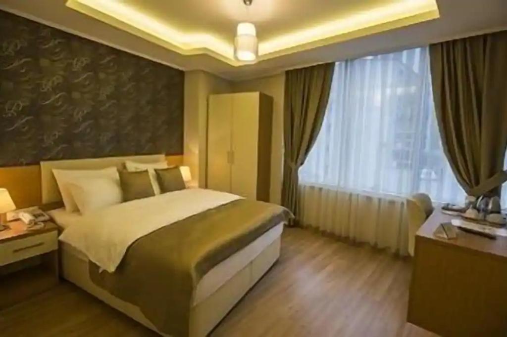 Park Square Hotel