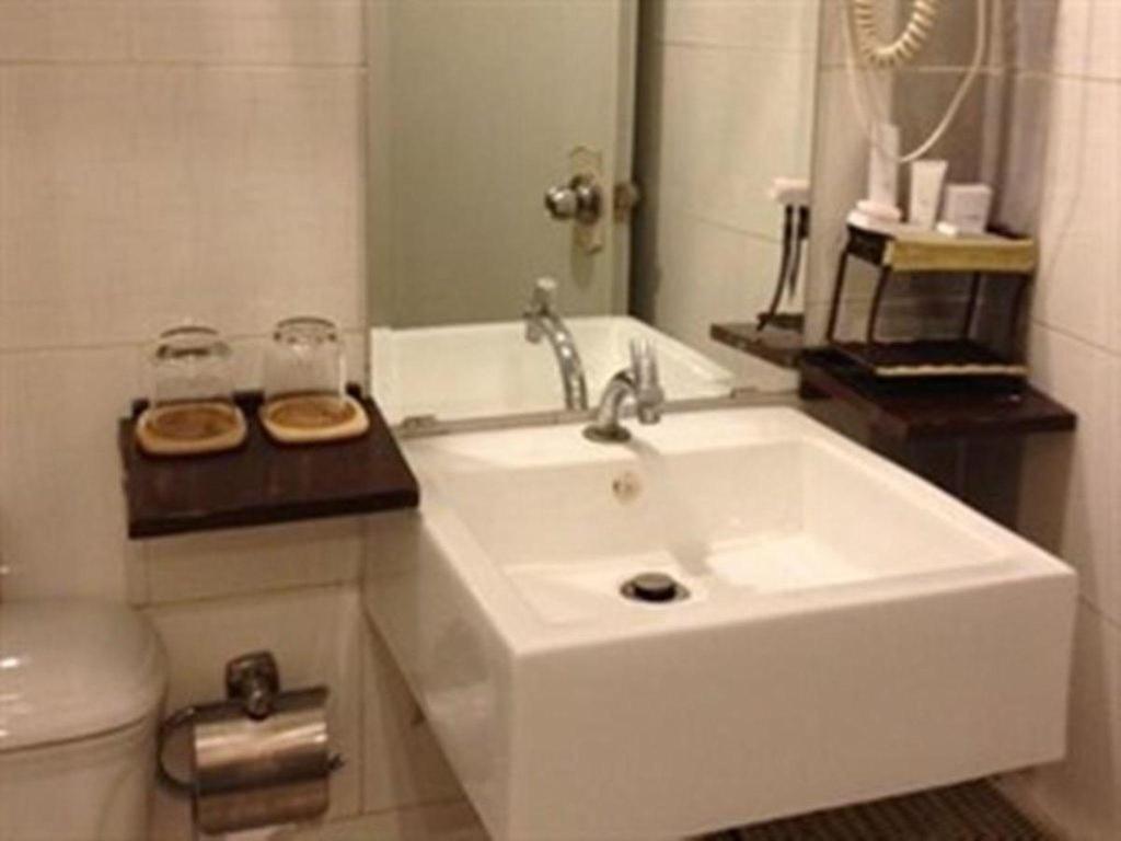 Sen Hotel Saigon