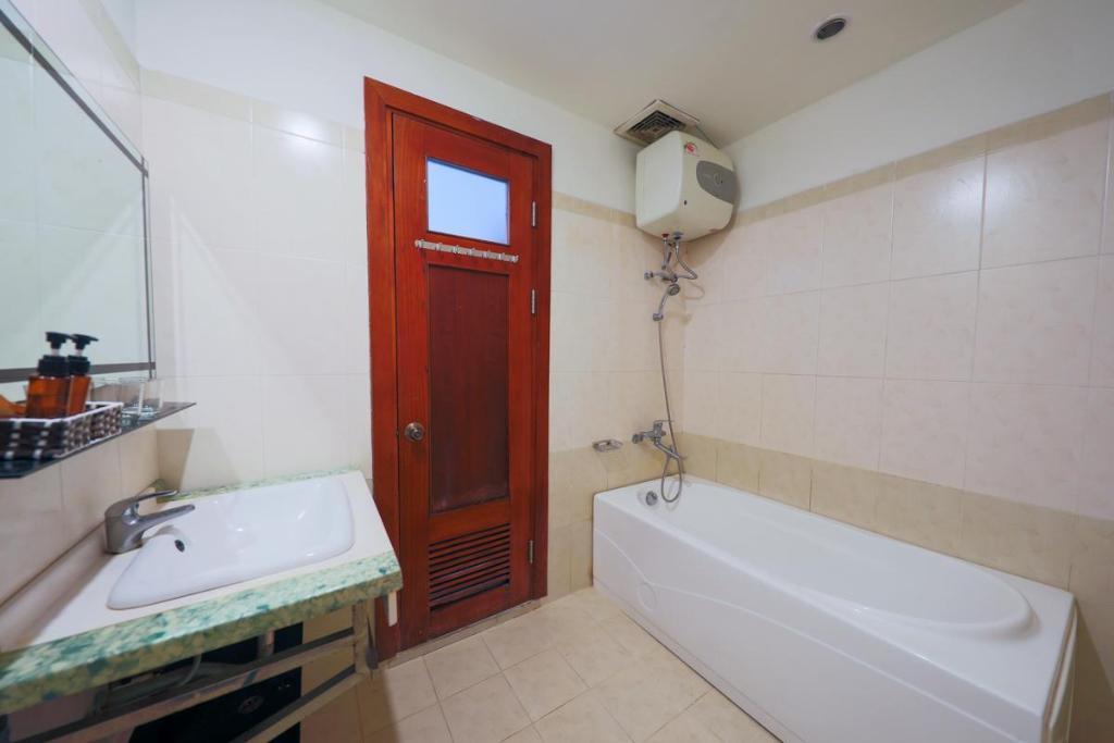 Vitalis Riverside Hotel