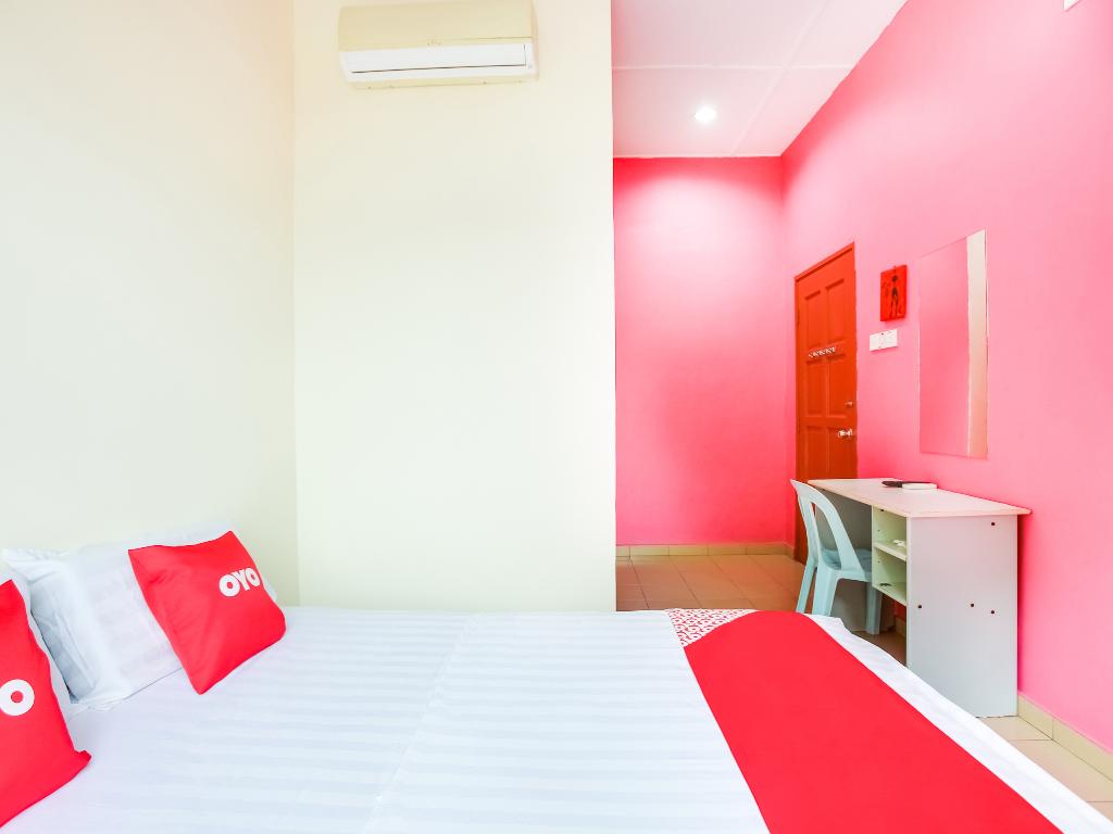 OYO 89656 Melati Hotel Nilai