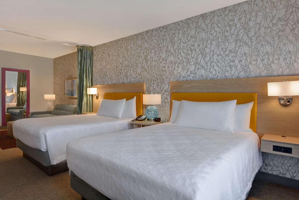 Home2 Suites Sarasota I-75 Bee Ridge, FL