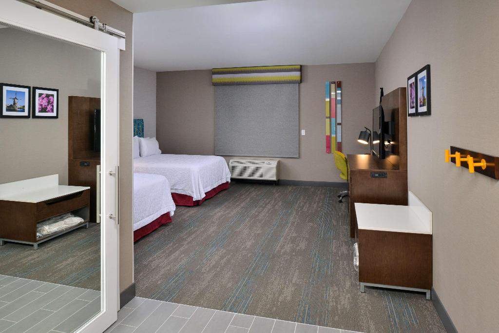 Hampton Inn & Suites Adrian, MI