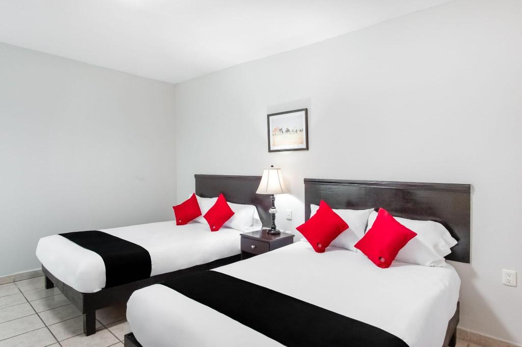 Boca Inn Hotel and Suites