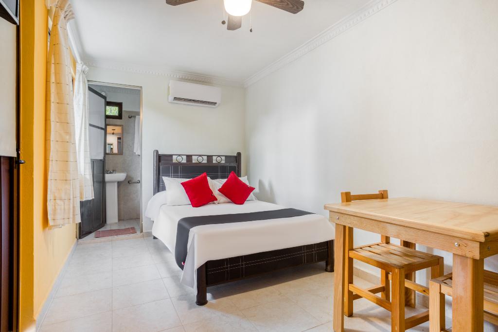 Hotel Arco Maya