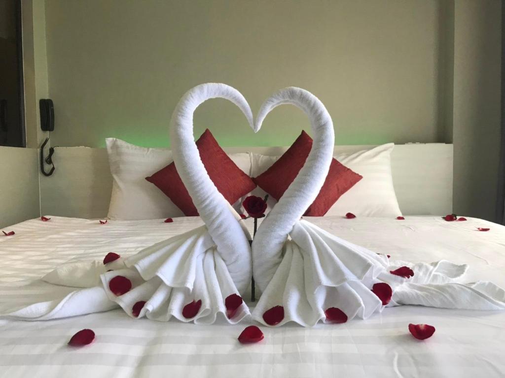 KANA TRIPLE L HOTEL