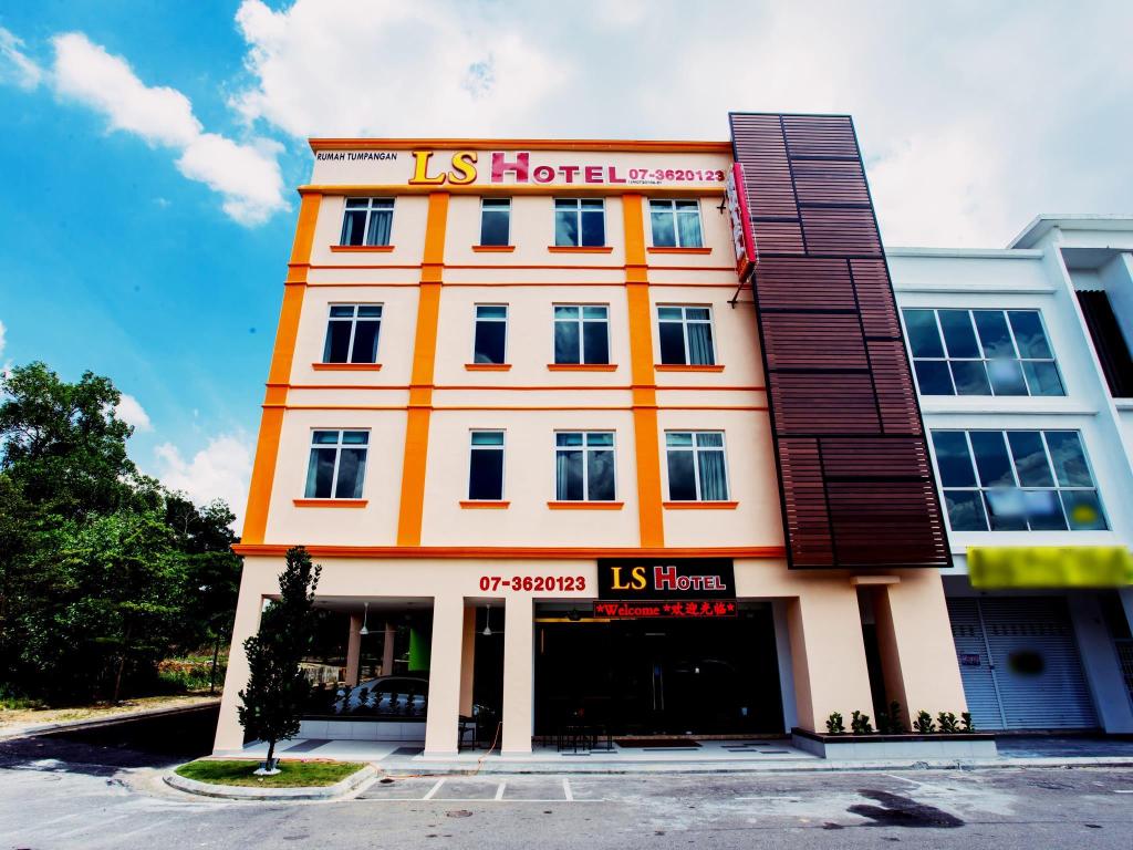 Ls Hotel