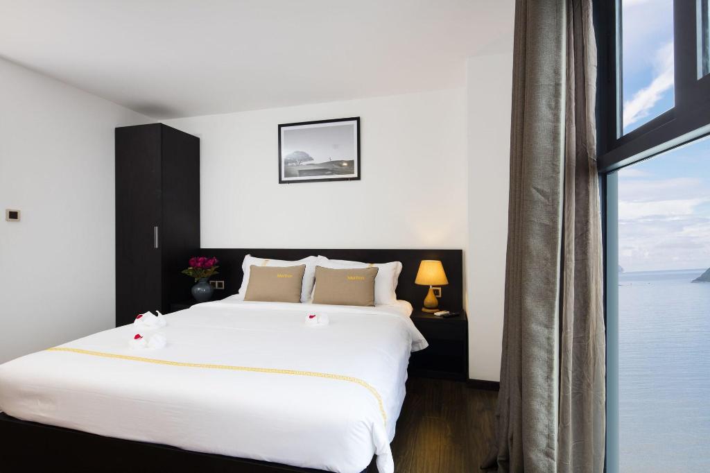 Meriton Hotel