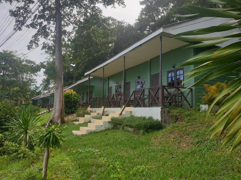 Cliff Cottage
