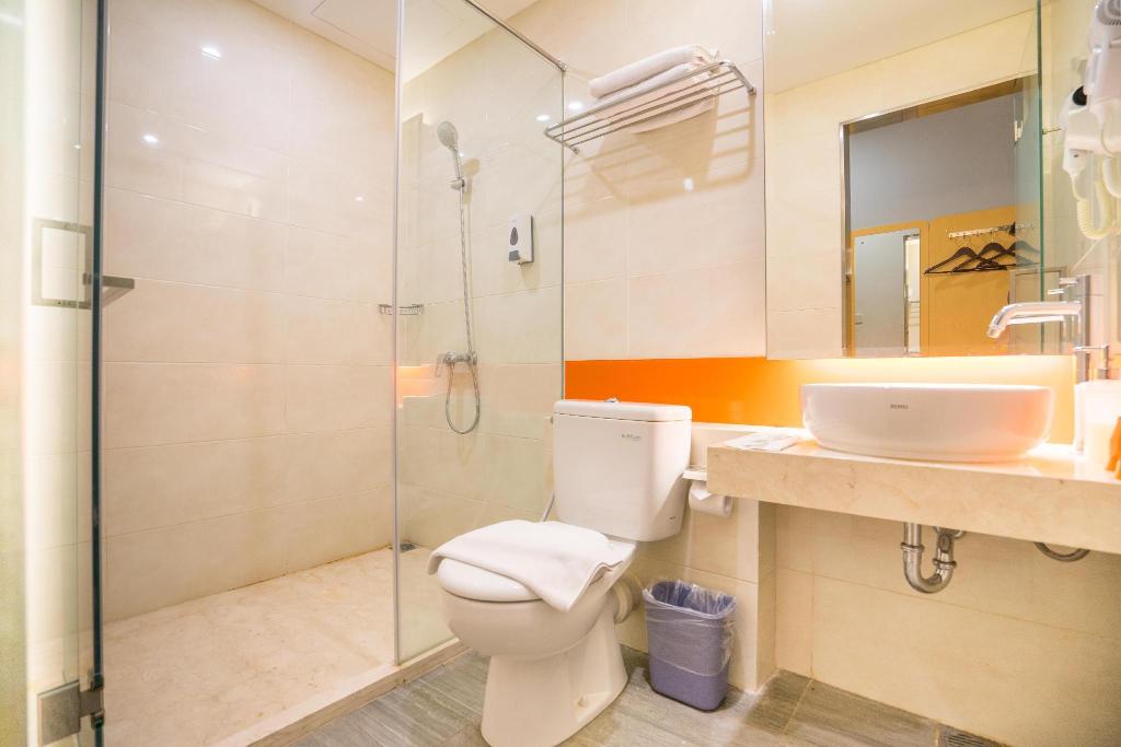 7 Days Premium Jatinegera