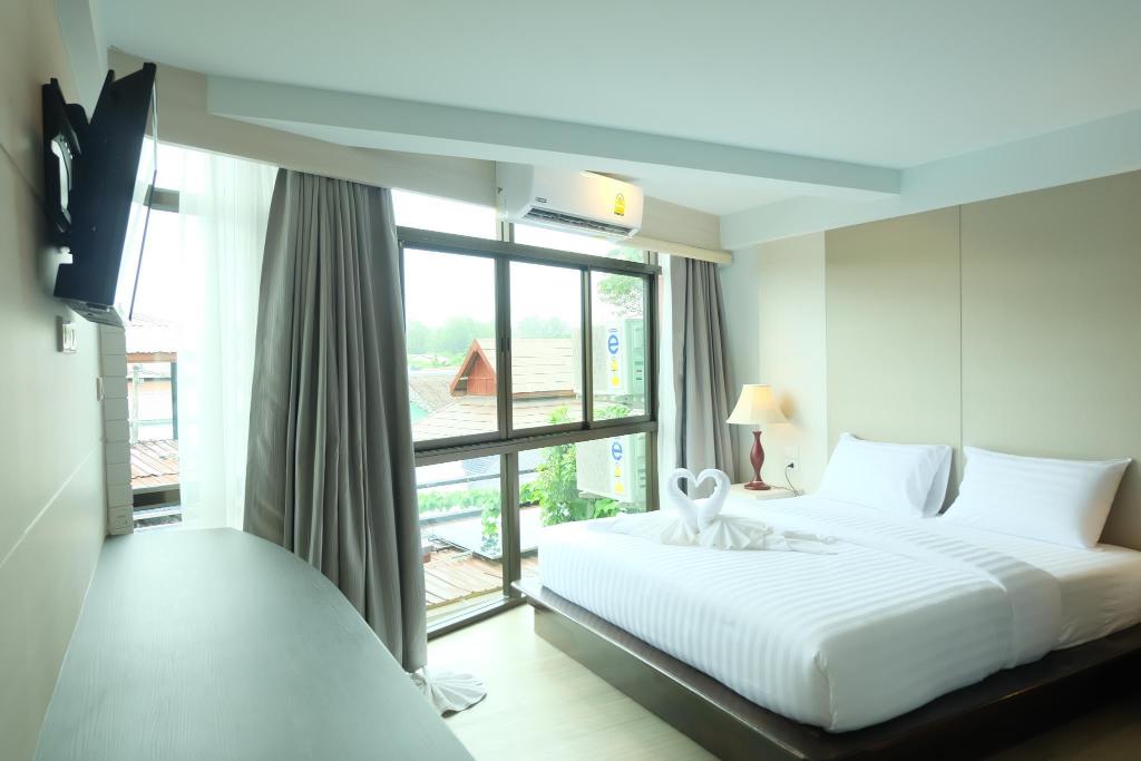 Aplus Deluxe Hotel