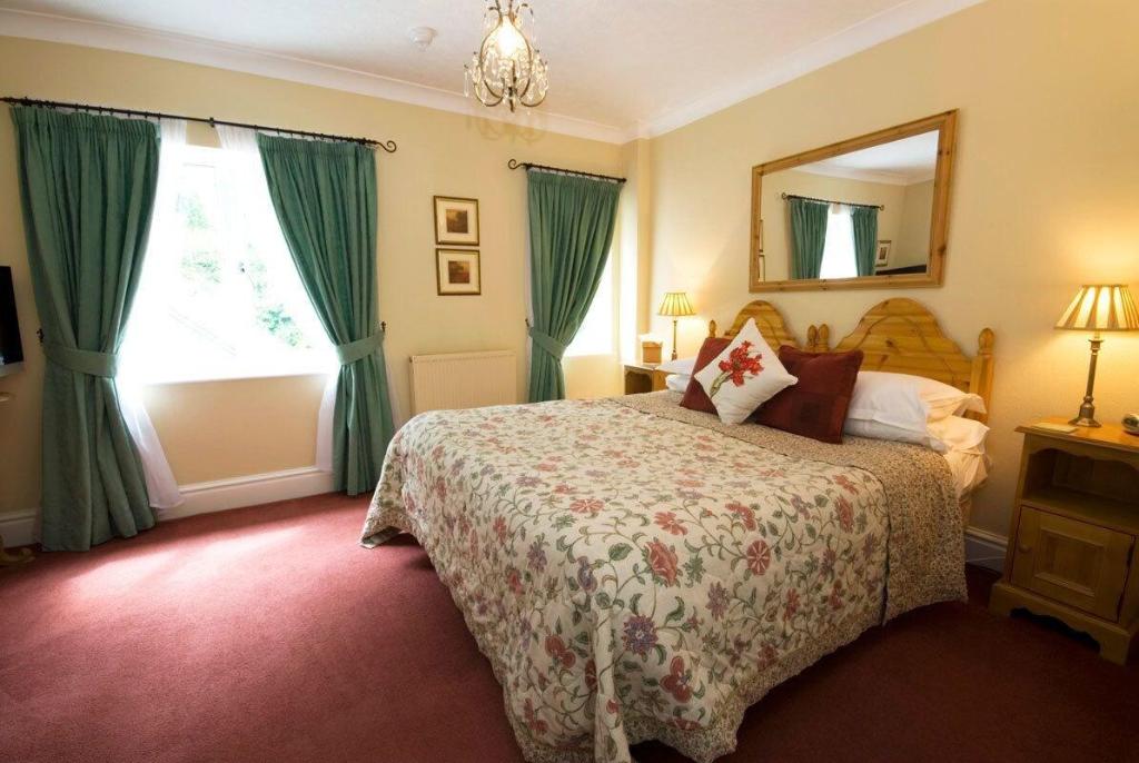 Westbourne BED AND Breakfast