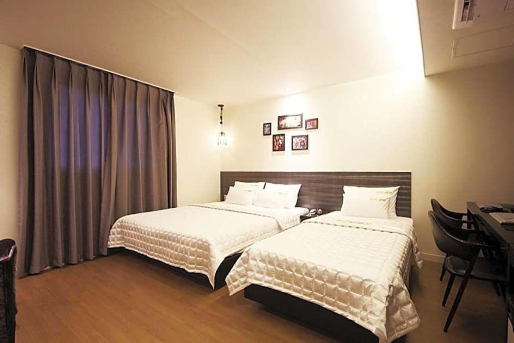 MU HOTEL