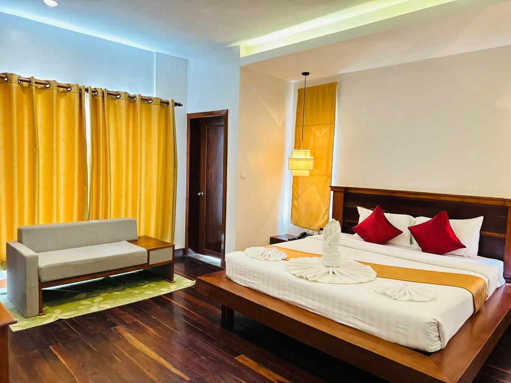 Holy Angkor Hotel