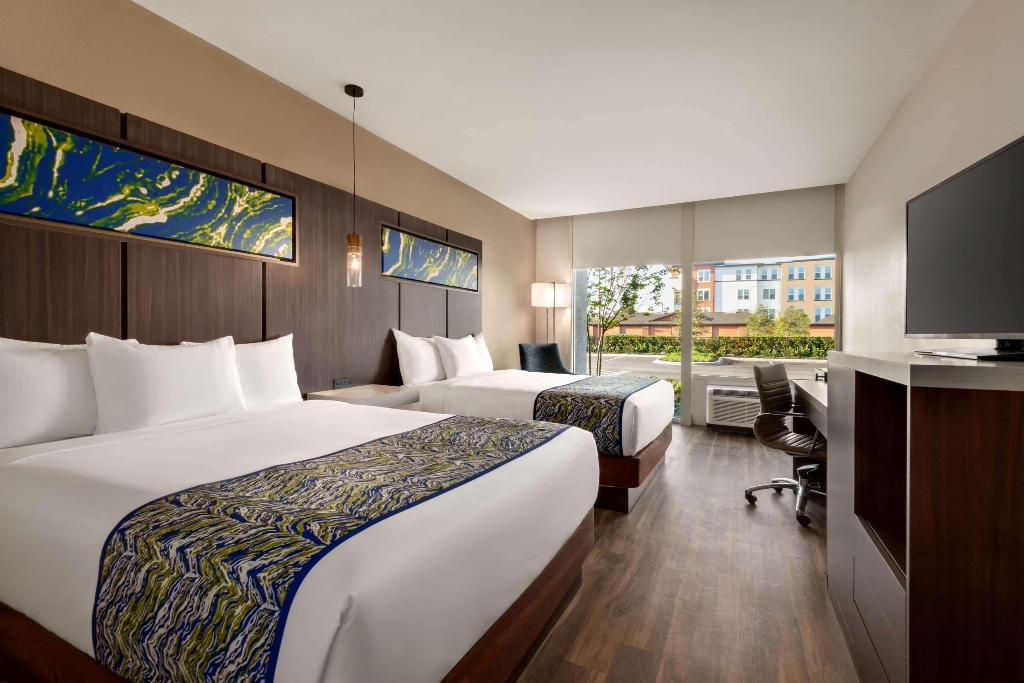 hotel-thumb