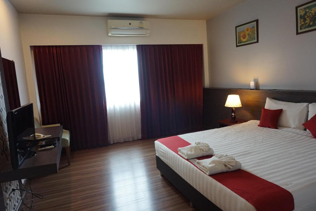 AKELADA HOTEL