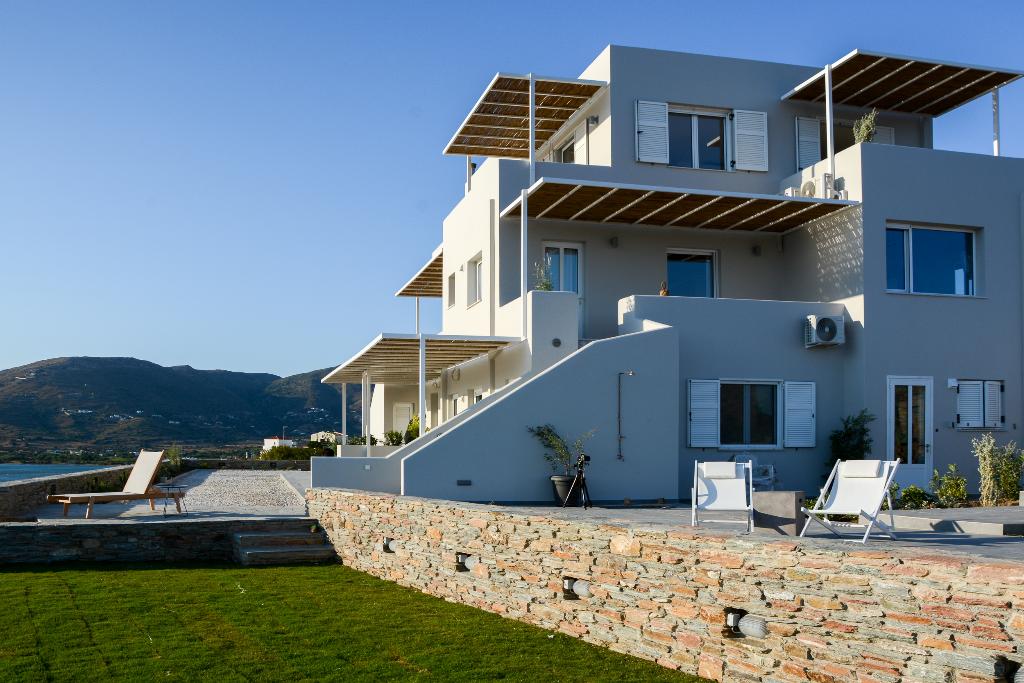 Pharos Apartments