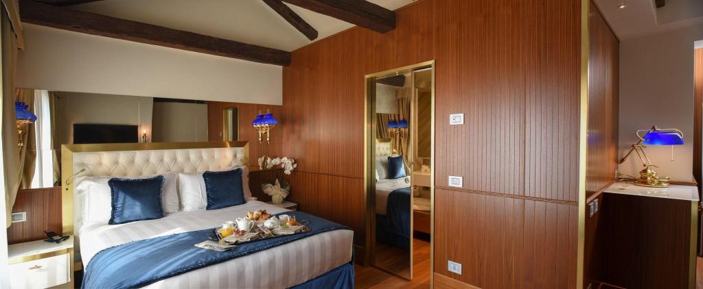 Imagem da galeria de Santa Croce Boutique Hotel