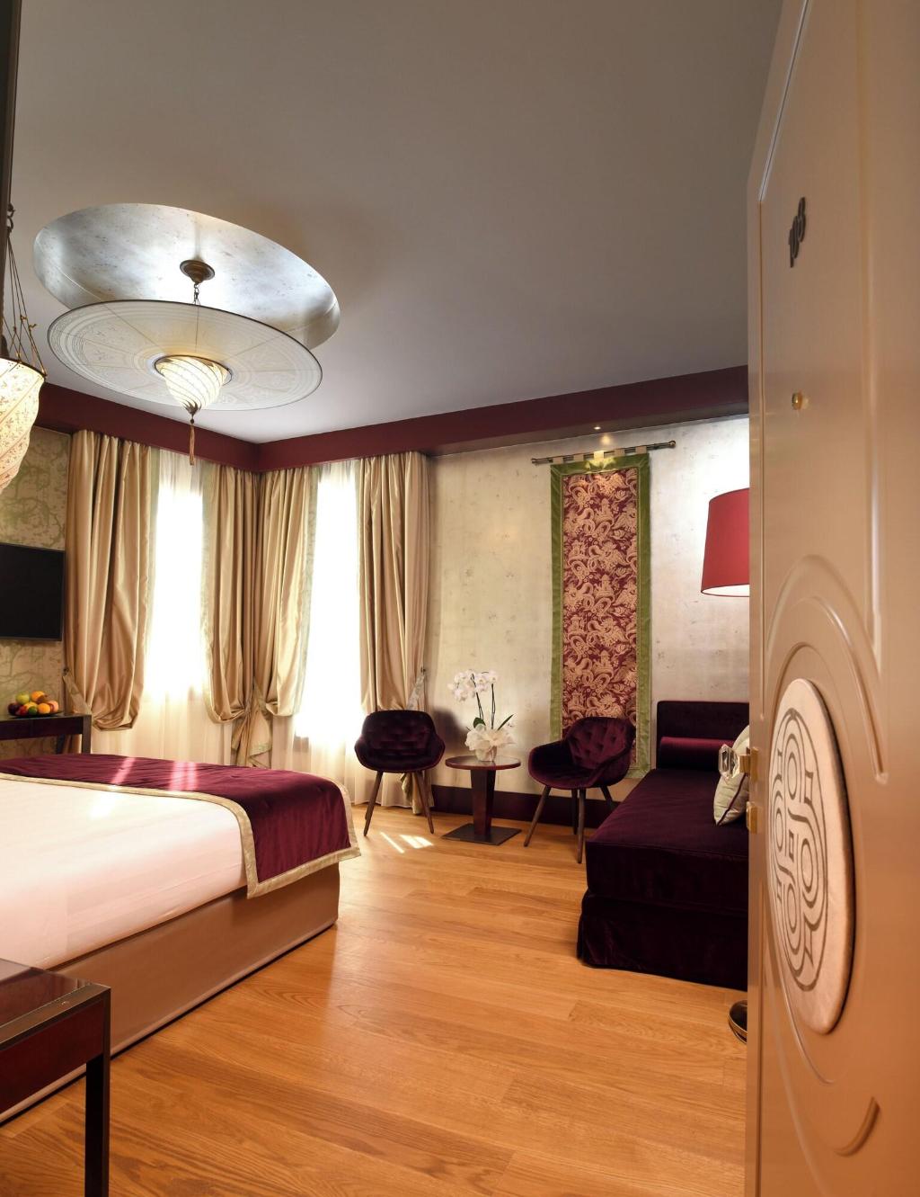Imagem da galeria de Santa Croce Boutique Hotel