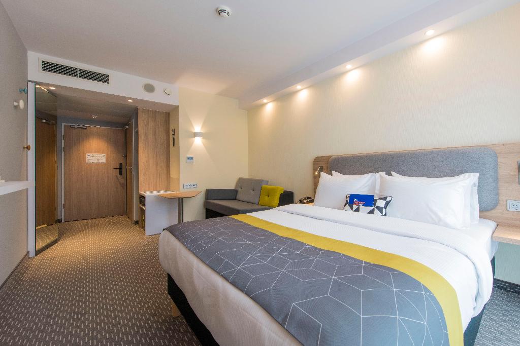 Holiday Inn Express Warsaw - Mokotow