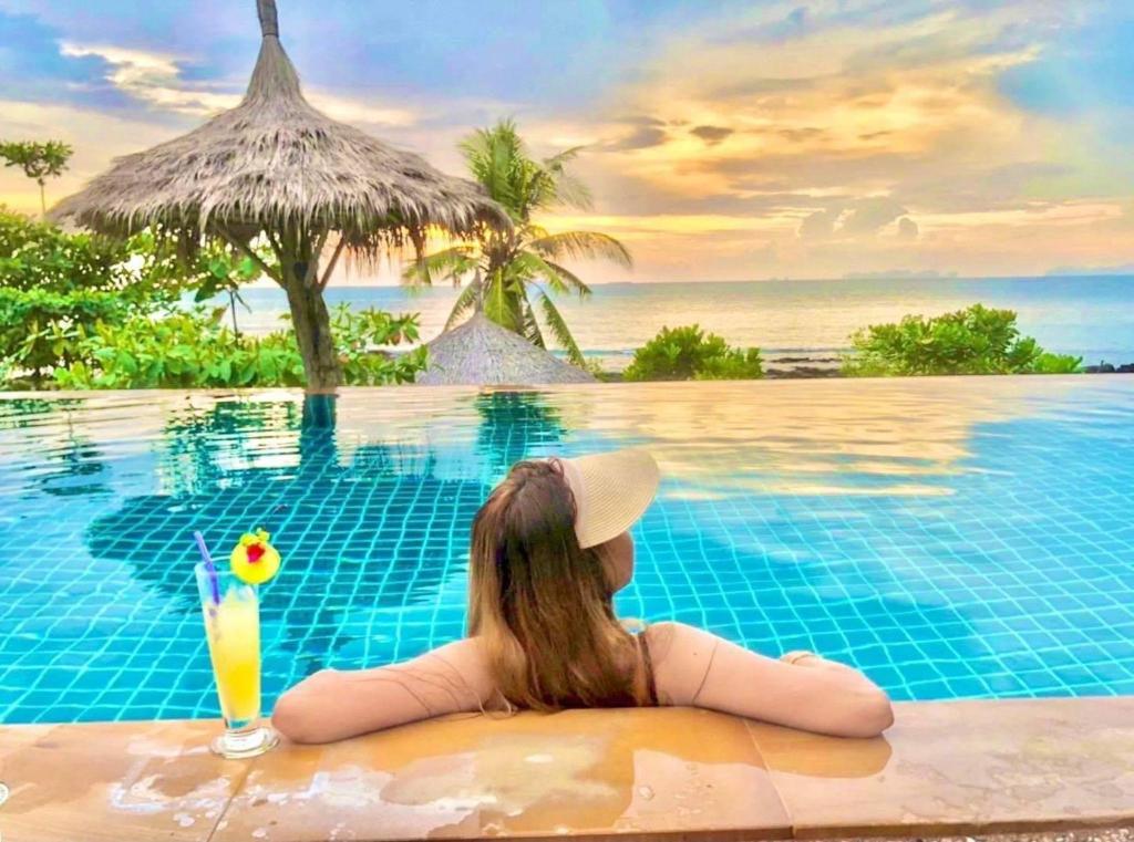 Coco Cape Lanta Resort