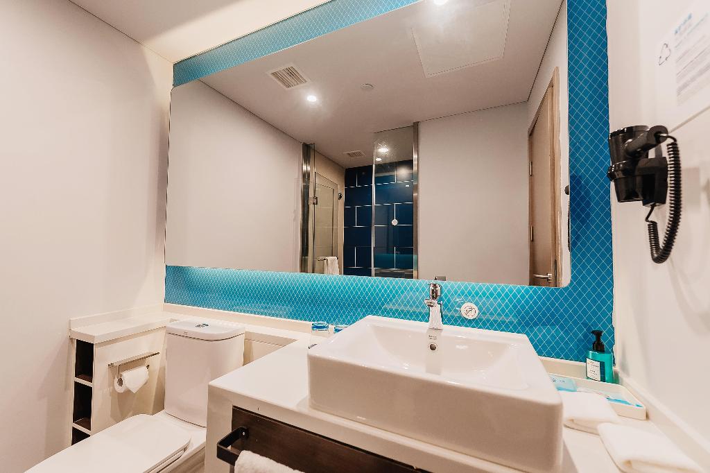 Holiday Inn Express Taizhou CMC
