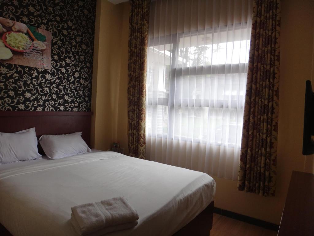 Front One Inn Malang
