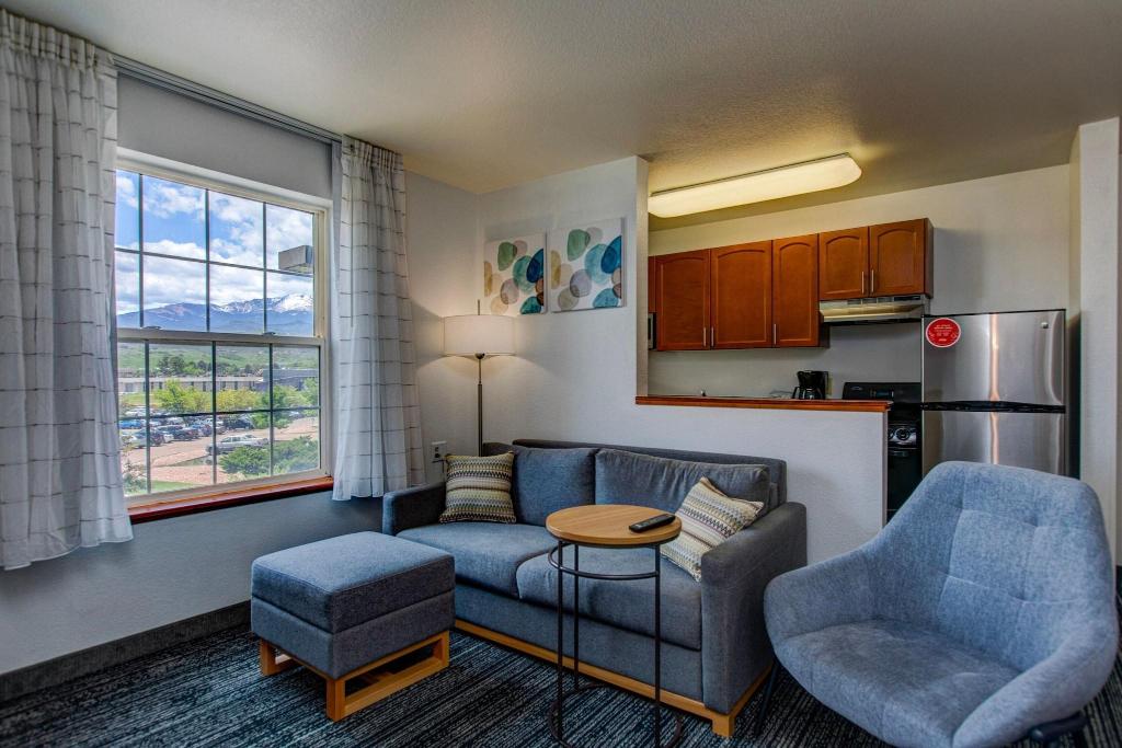 Towneplace Suites Colorado Springs Garden Of The G
