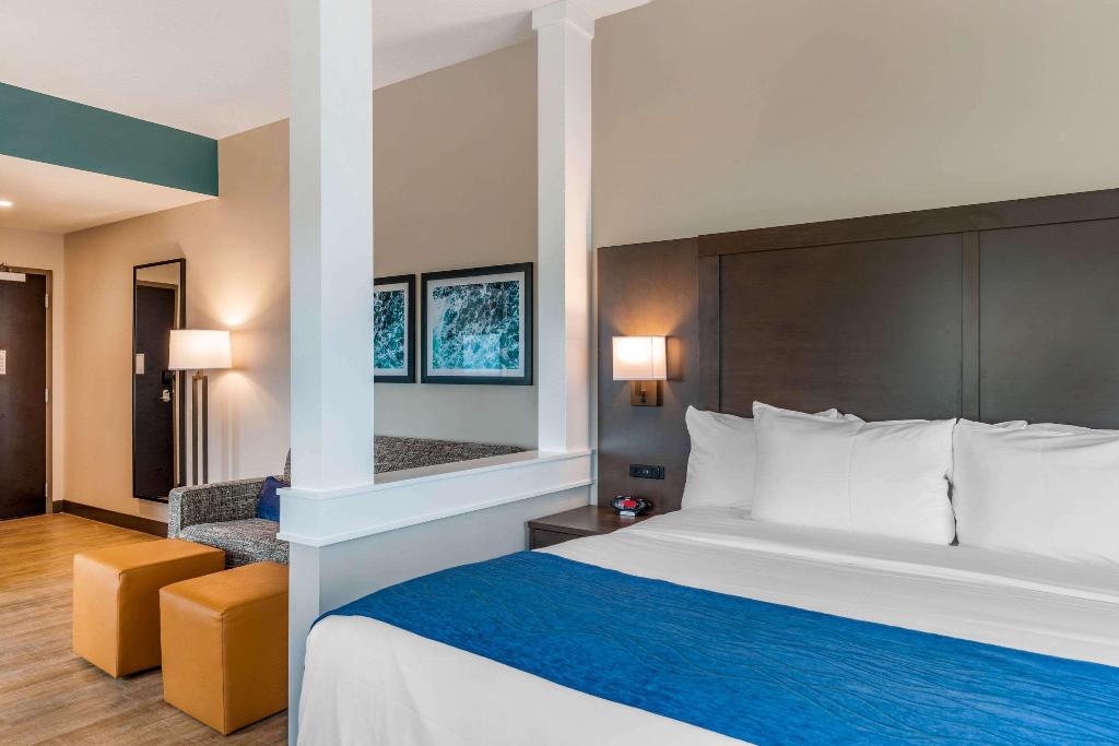 Comfort Inn & Suites Miami International Airport