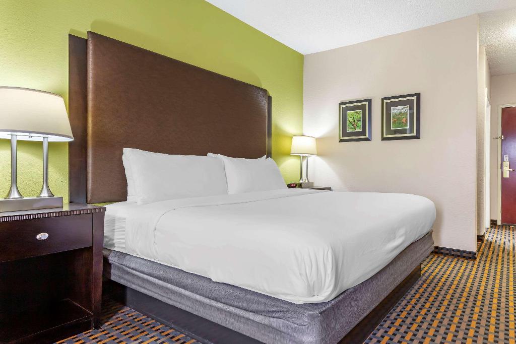 Comfort Inn & Suites Asheboro East