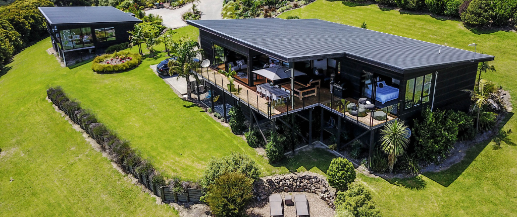 Cable Bay Views Luxury Accommodation