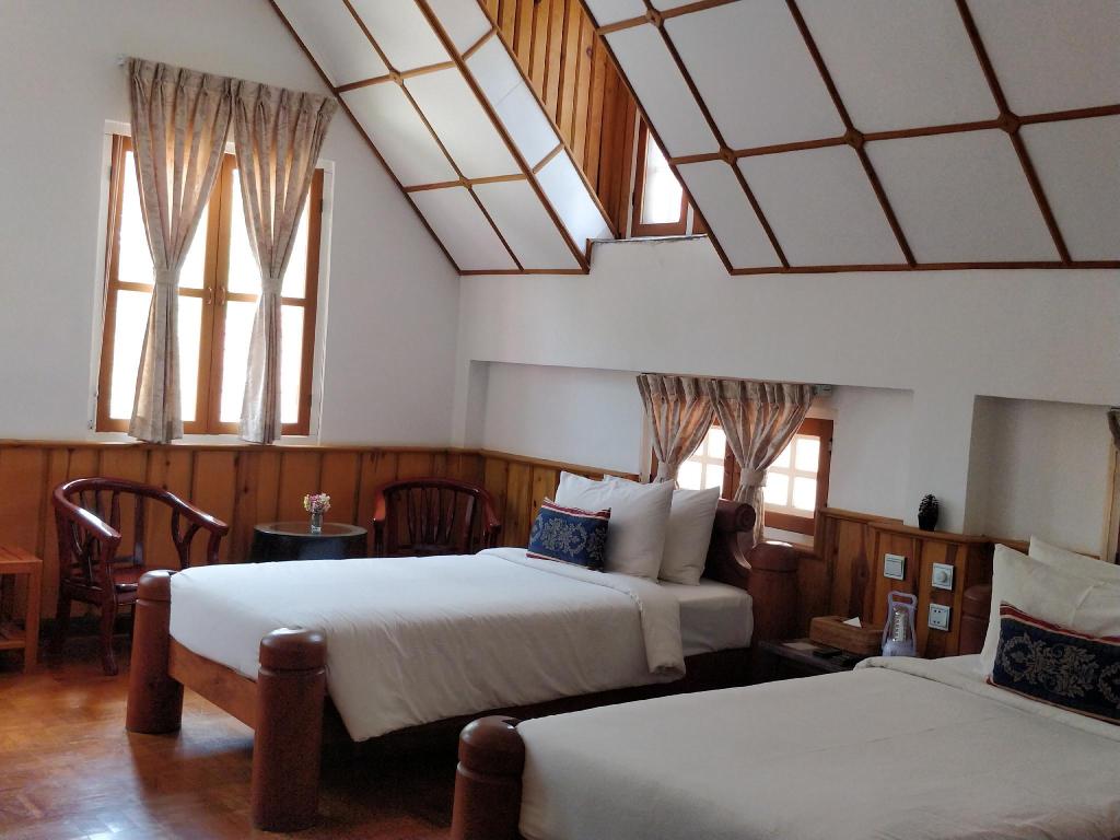 Hillock Villa