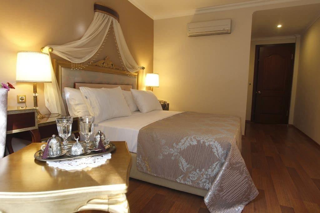 Saint John Hotel